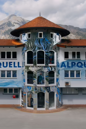 Firmensitz von ALPQUELL Firmengebäude von ALPQUELL in Münster/Tirol